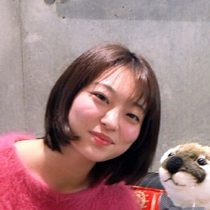 六倉 明衣